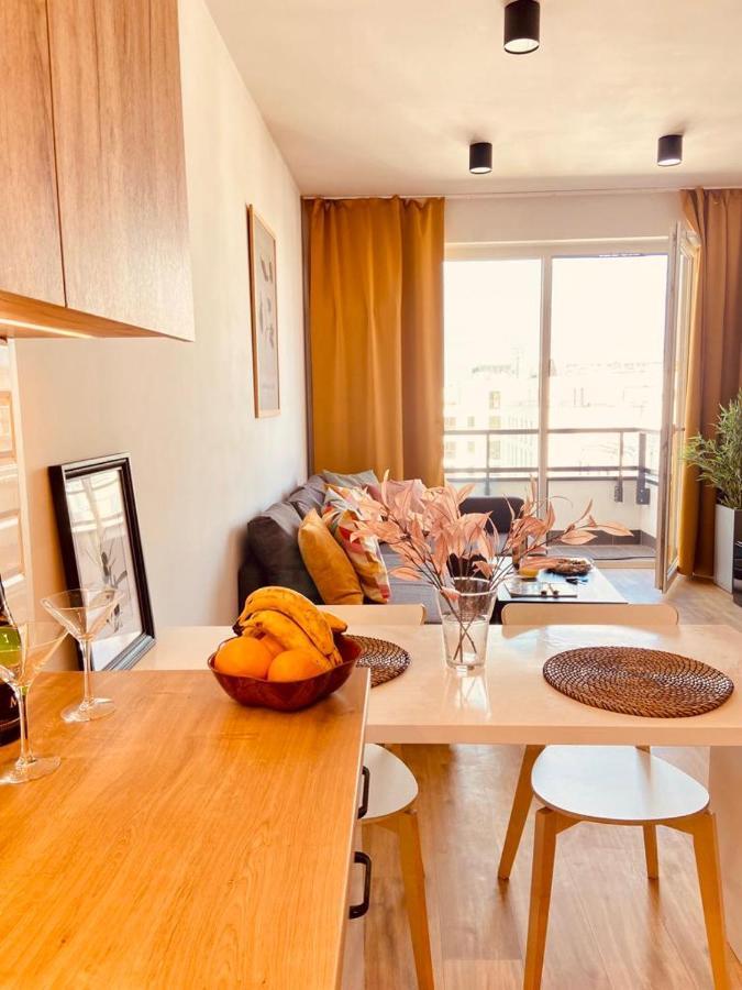 Spacious,Stylish And Comfortable 2 Room Apartment With Million Dollar View Warschau Buitenkant foto