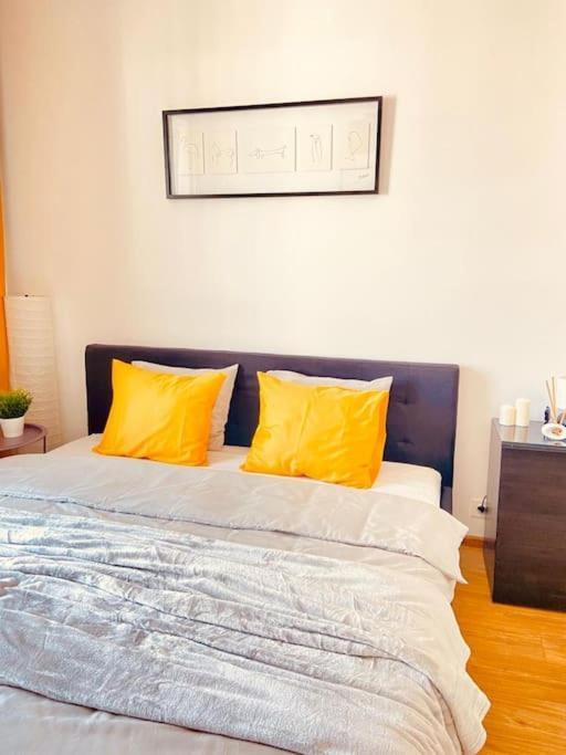 Spacious,Stylish And Comfortable 2 Room Apartment With Million Dollar View Warschau Buitenkant foto