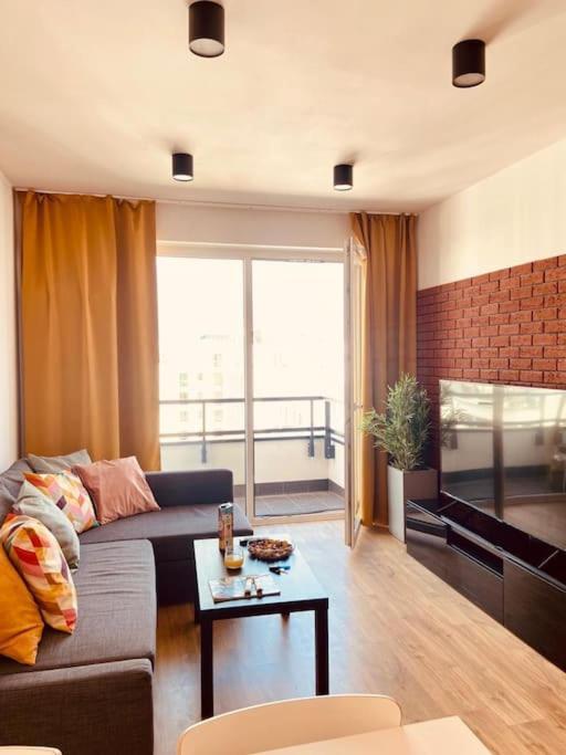 Spacious,Stylish And Comfortable 2 Room Apartment With Million Dollar View Warschau Buitenkant foto